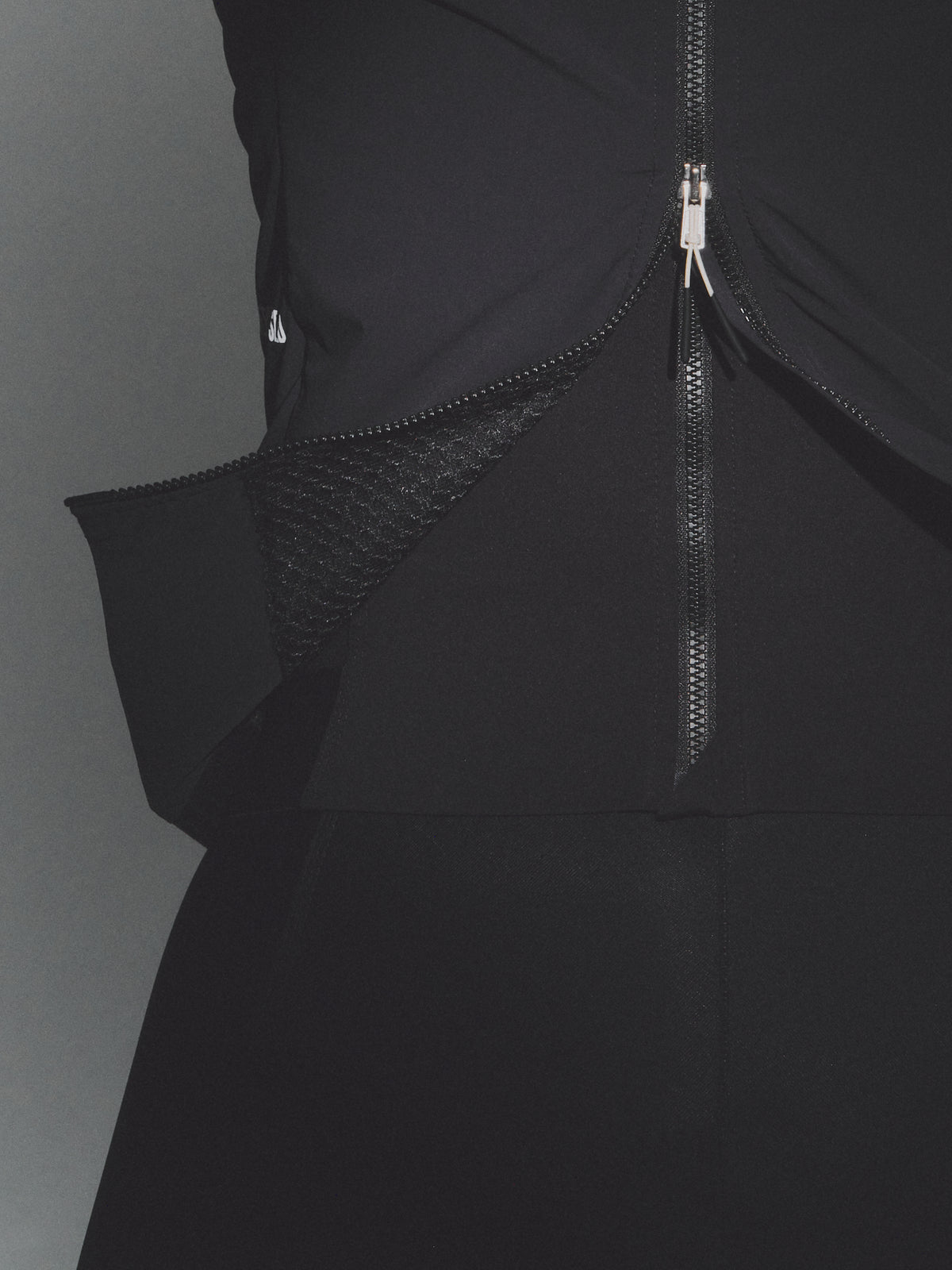 #ROAD WIND VEST INSULATED DAMEN BLACK
