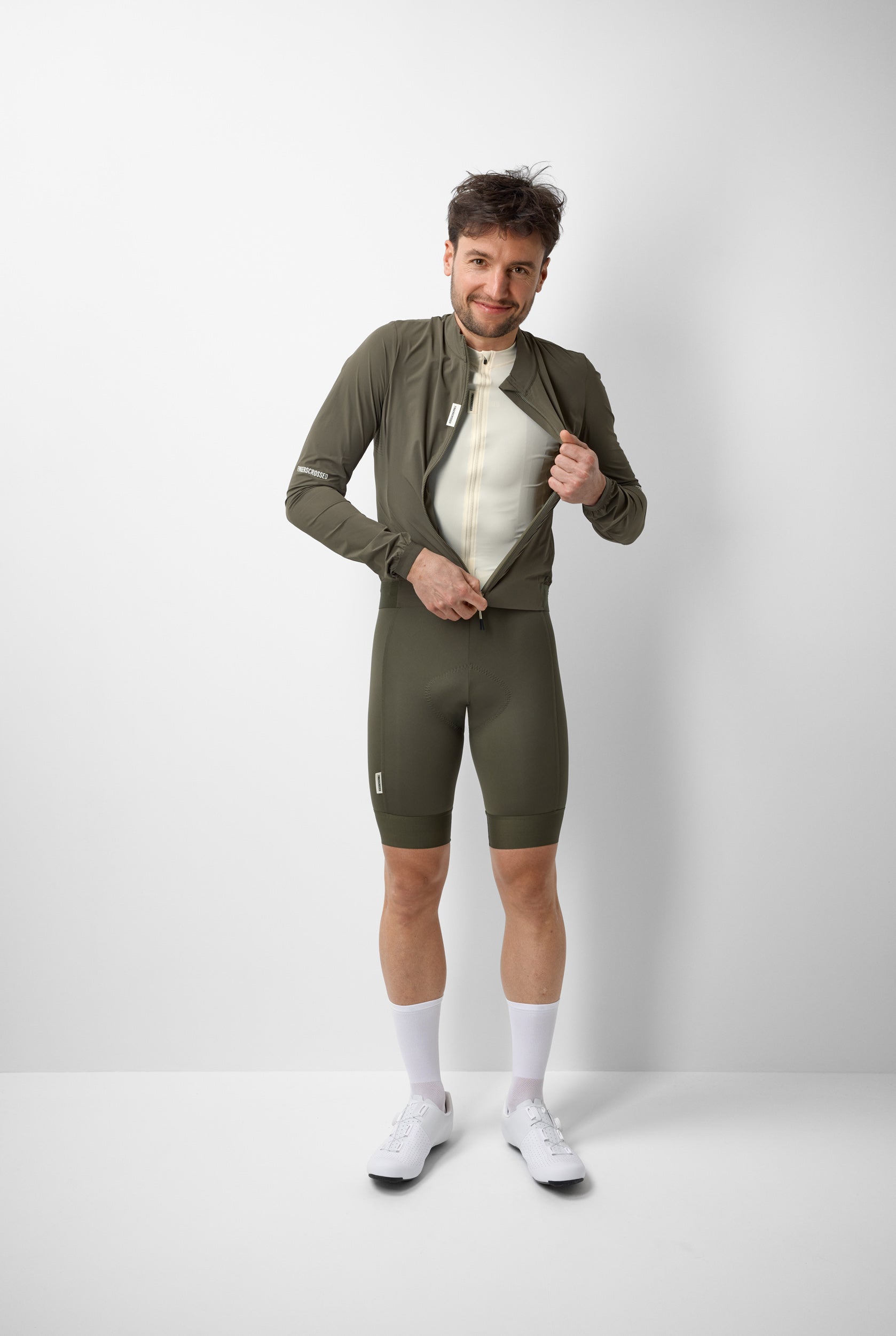 #ROAD WIND JACKET MEN OLIVE