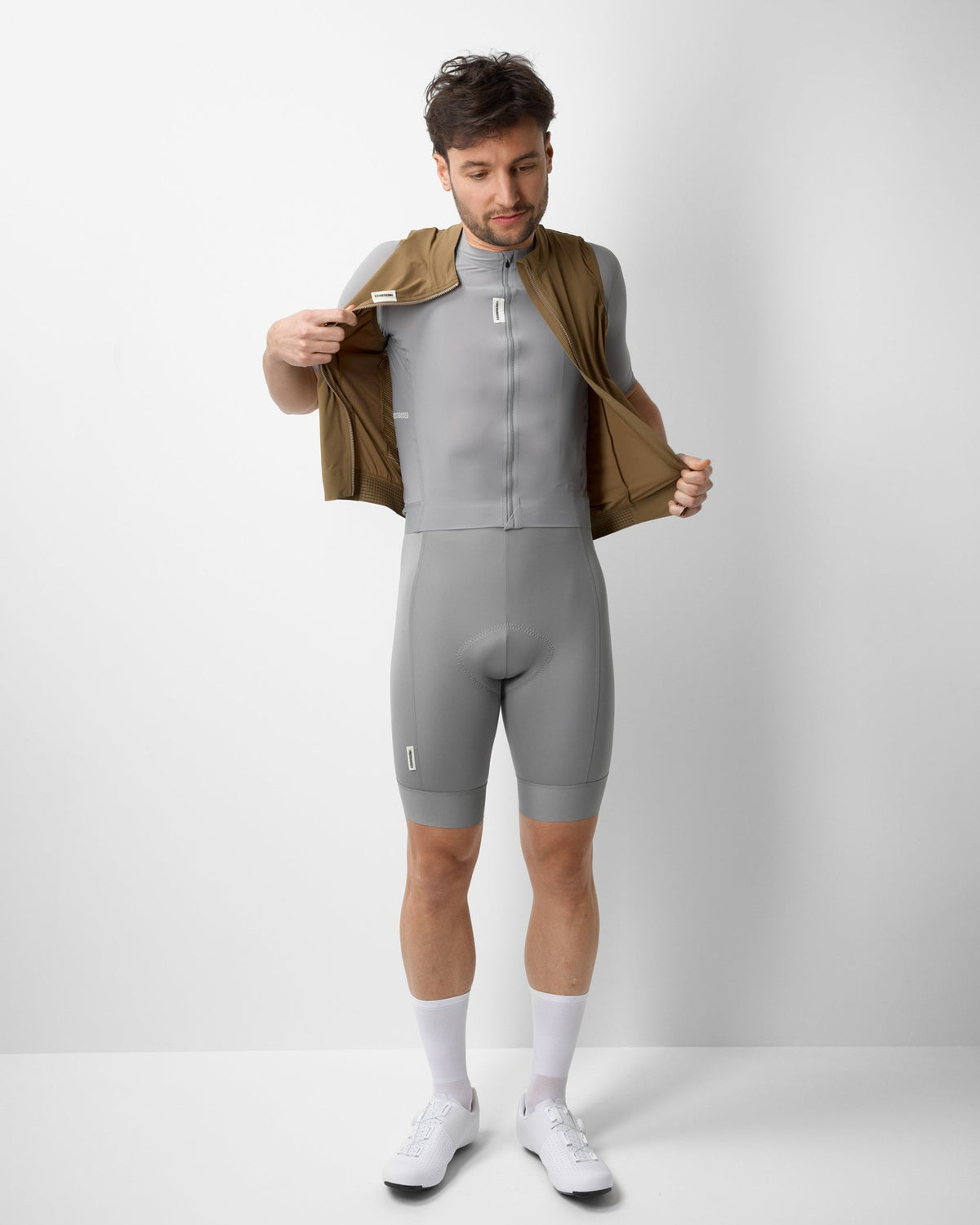 #ROAD WIND VEST HERREN WALNUT