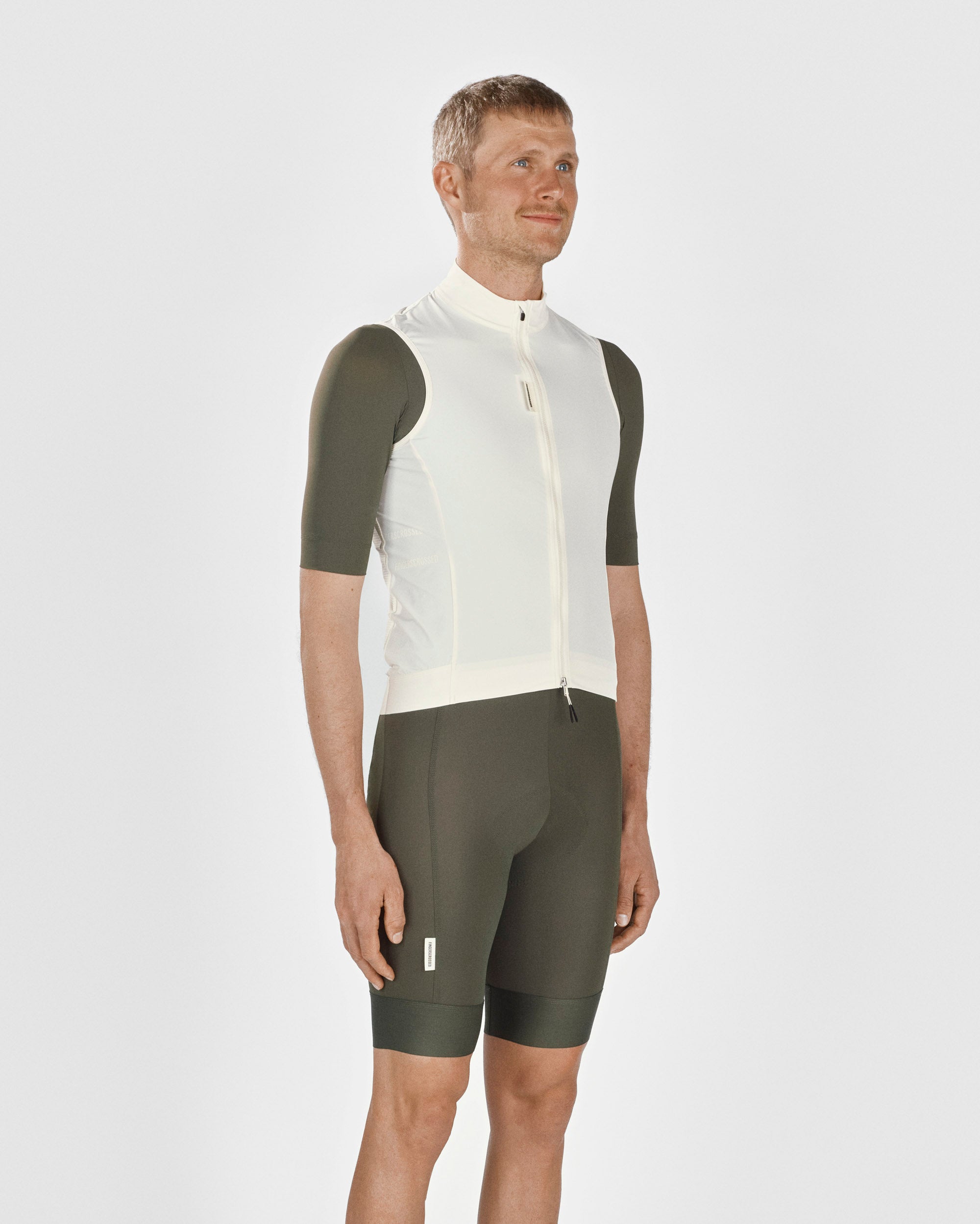 #ROAD WIND VEST MEN ANTIQUE CREAM