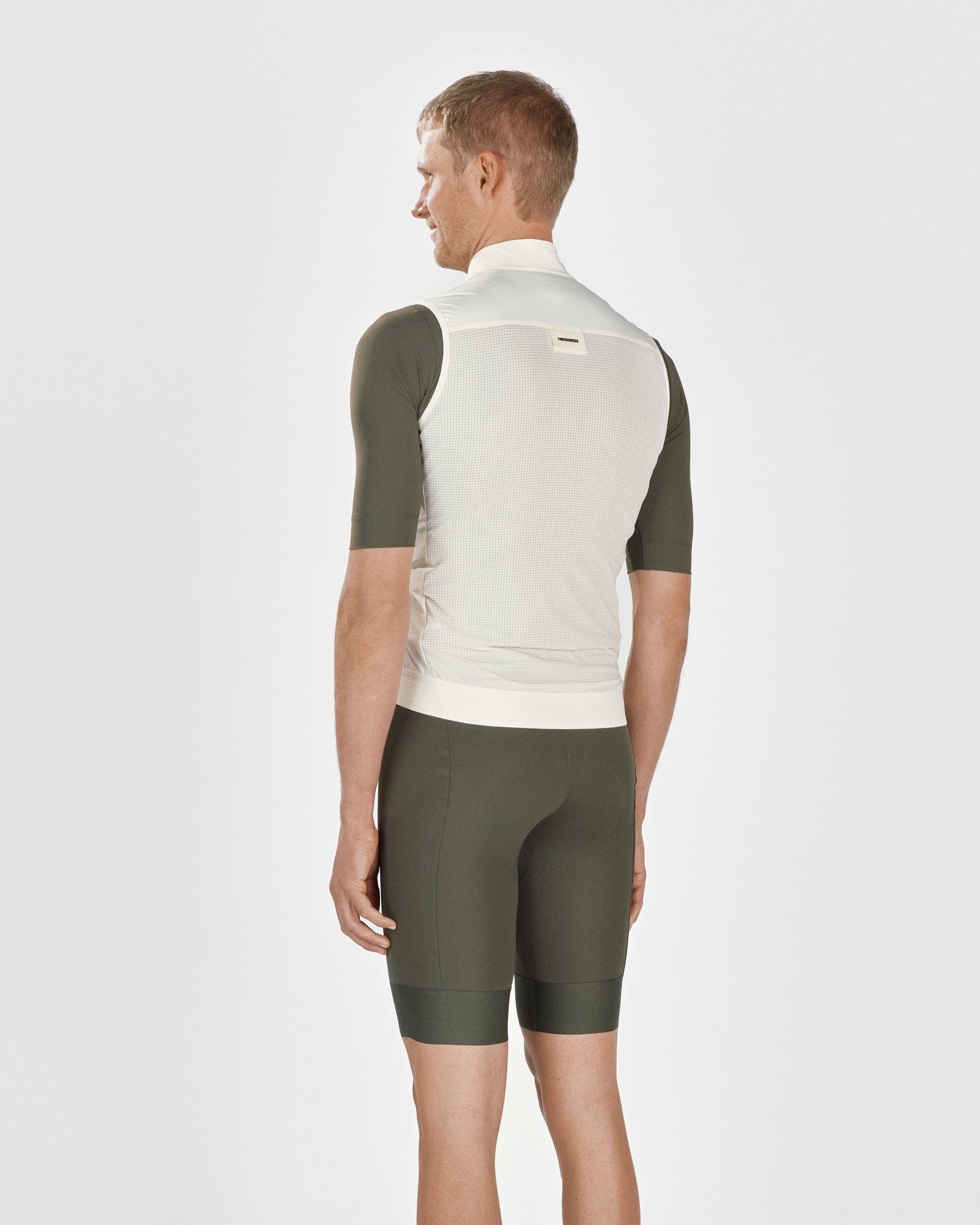 #ROAD WIND VEST MEN ANTIQUE CREAM