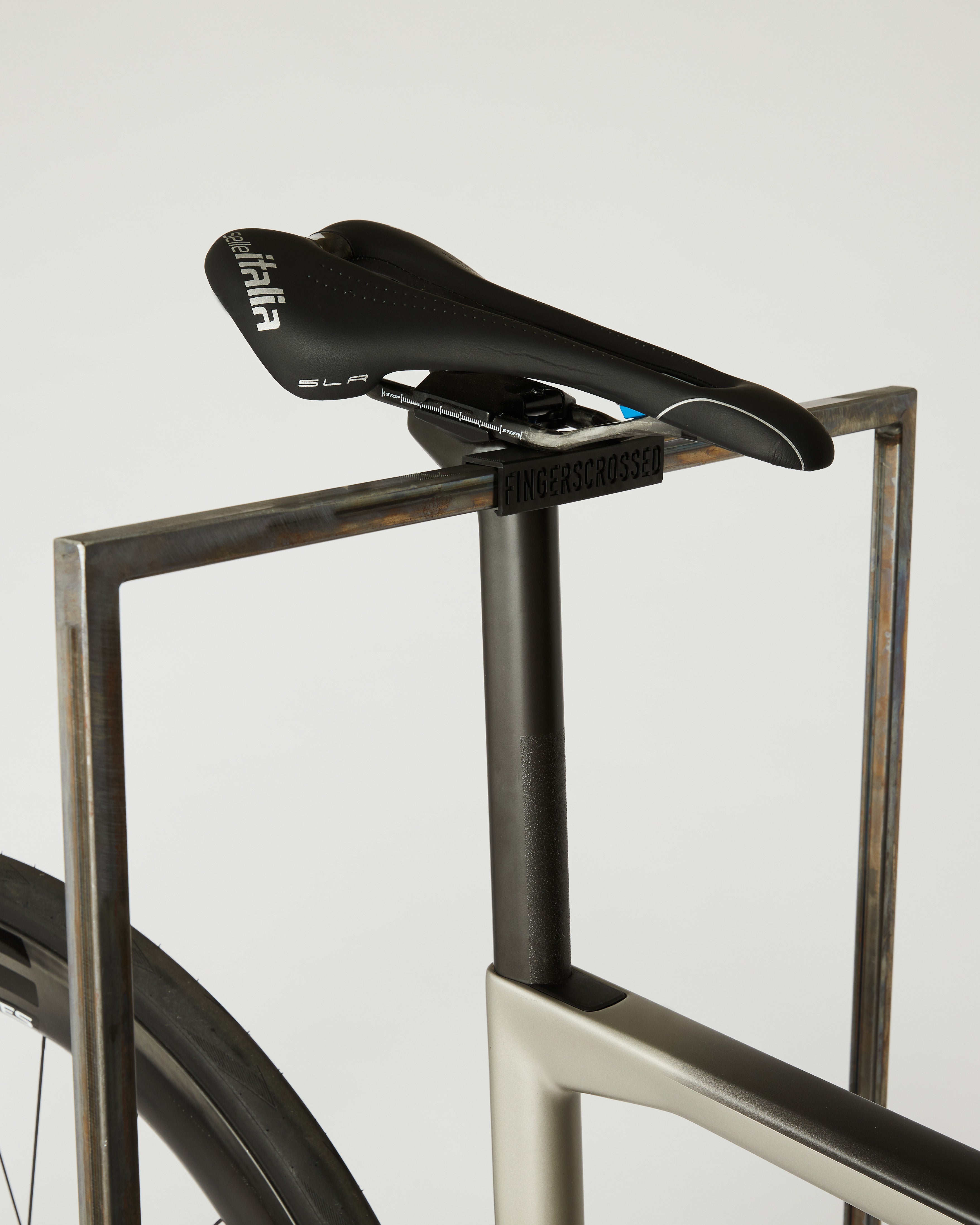 #90° BIKESTAND RAW