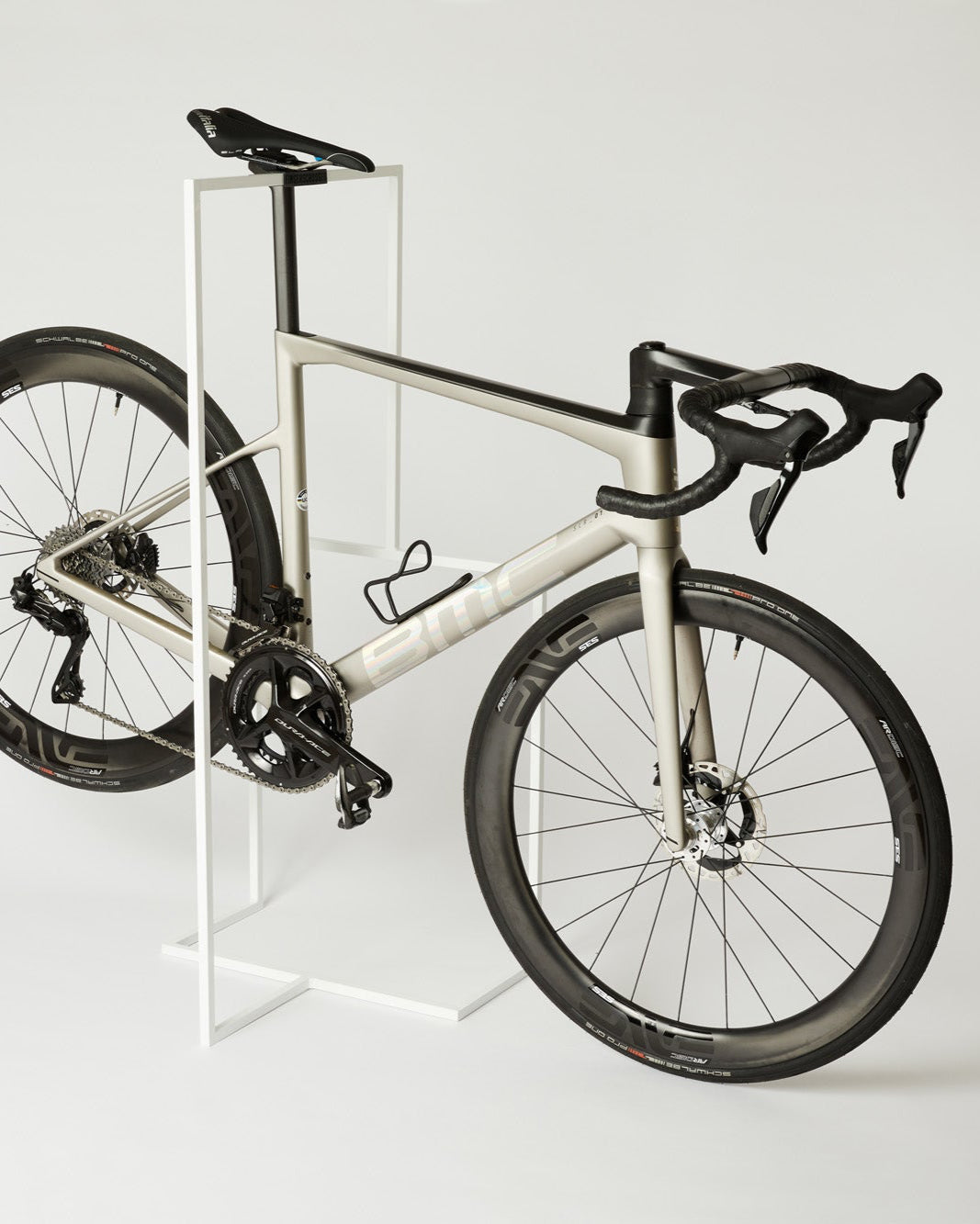 #GTH 90° BIKESTAND WHITE