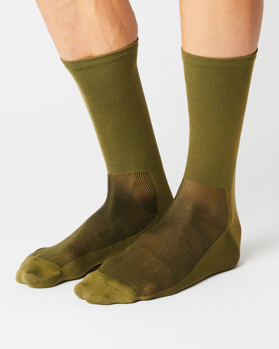 #008 CLASSIC OLIVE