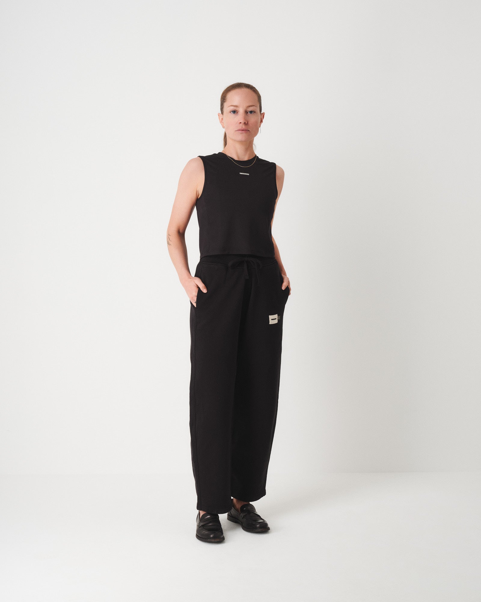 #ROAD CROP TOP DAMEN BLACK