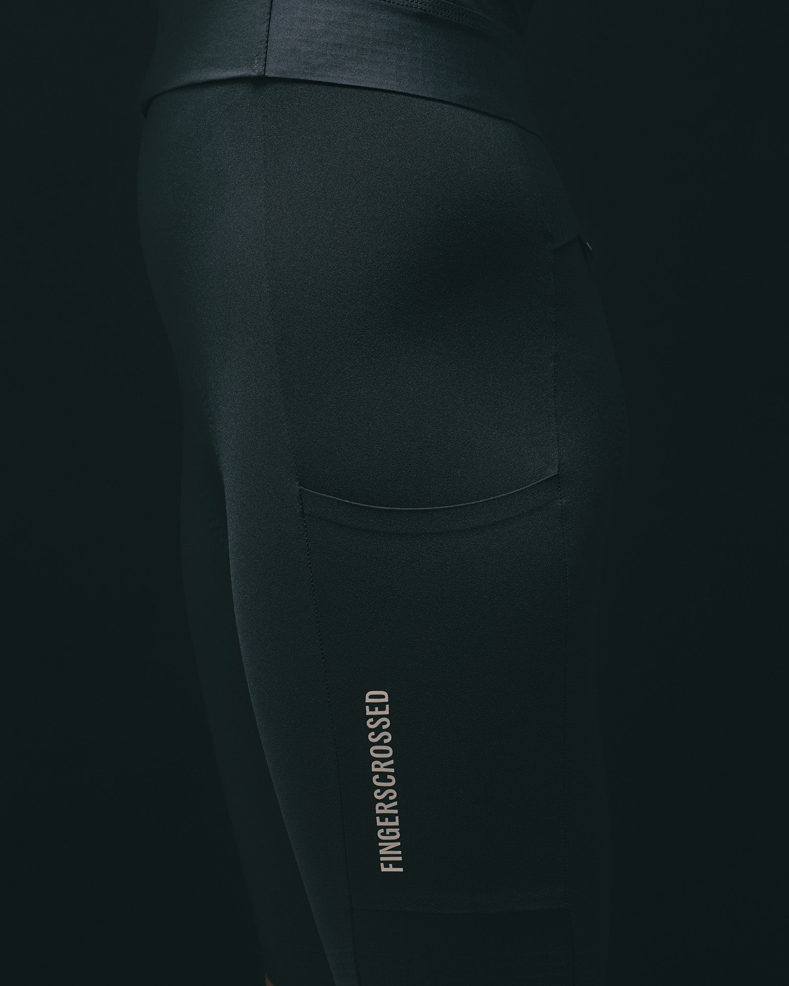 #COMPANION BIB DAMEN BLACK