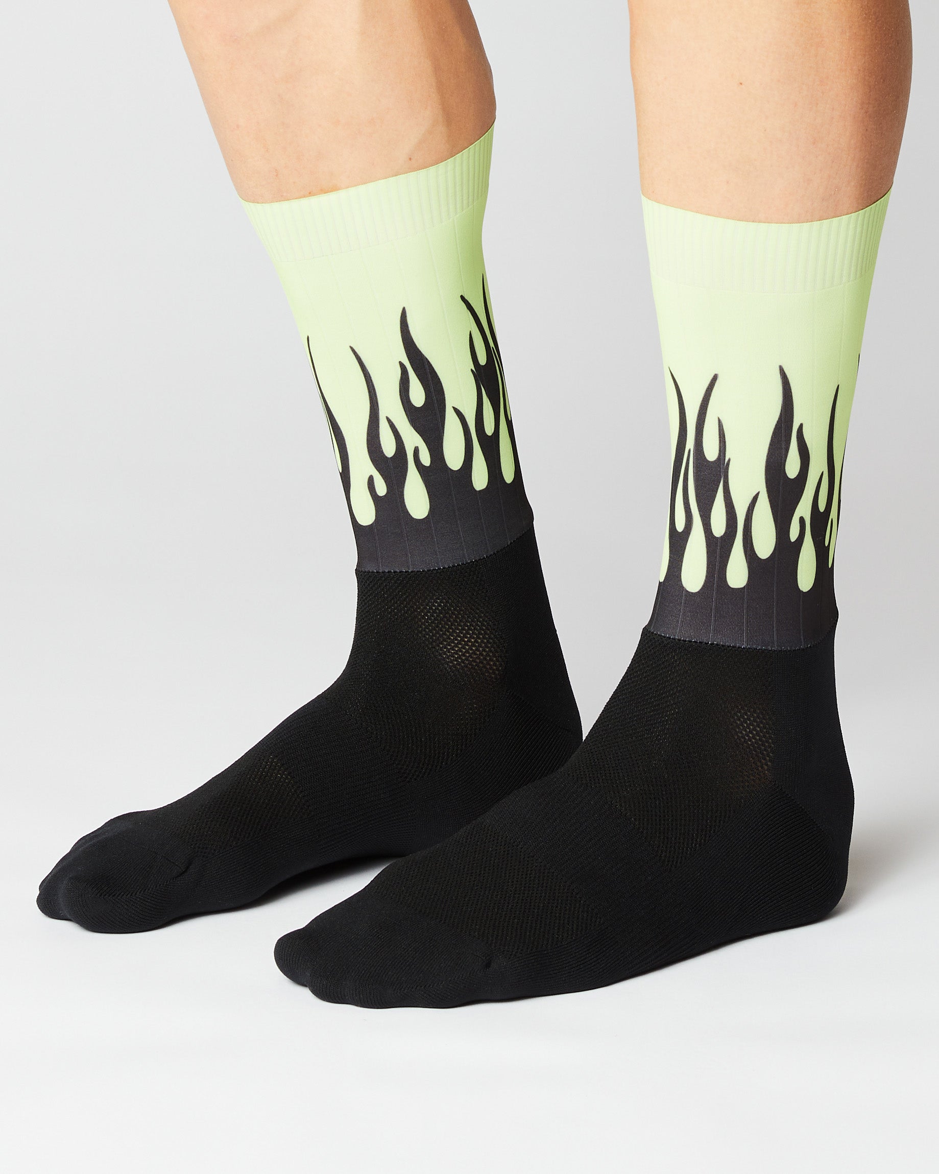 #AERO FLAMES - BLACK / NEON