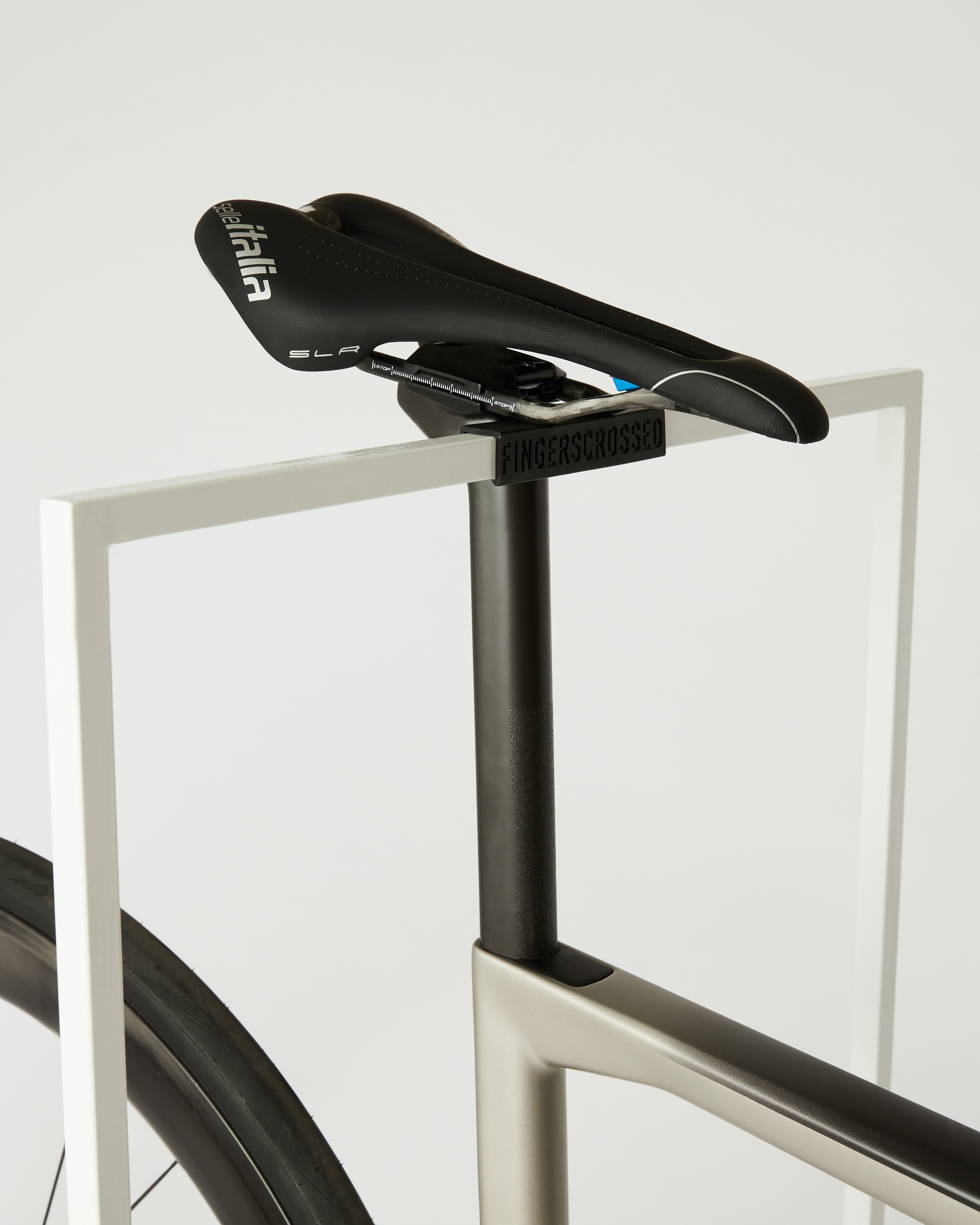 #90° BIKESTAND WHITE